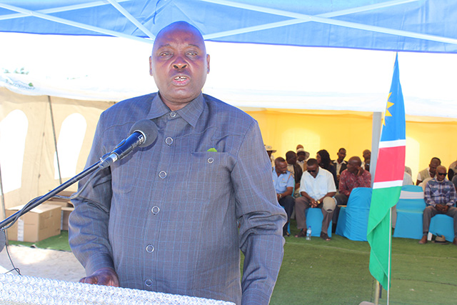 Namibia: Swankwasa ota pula ewilikongudu laStampriet kutya oshike lihe na omukulunhuwiliki omido nhee – Oshiwambo Namibia: Swankwasa ota pula ewilikongudu laStampriet kutya oshike lihe na omukulunhuwiliki omido nhee – Oshiwambo