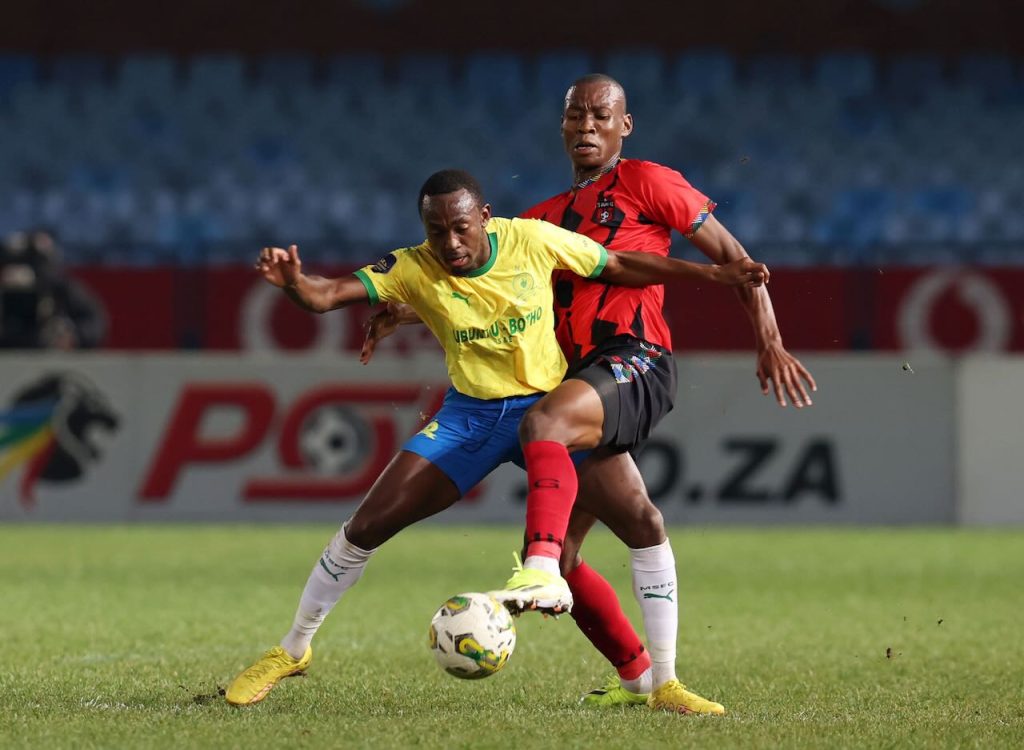 Shalulile brace takes Sundowns close to title - Vimarsana News