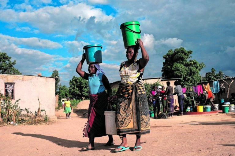 People starve as Zimbabwe drought deepens - Business - The Namibian