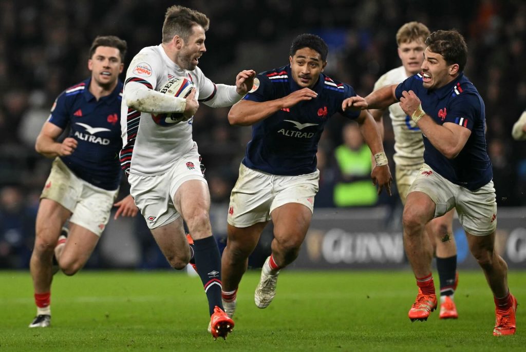 Daly late show helps England edge France in Six Nations thriller