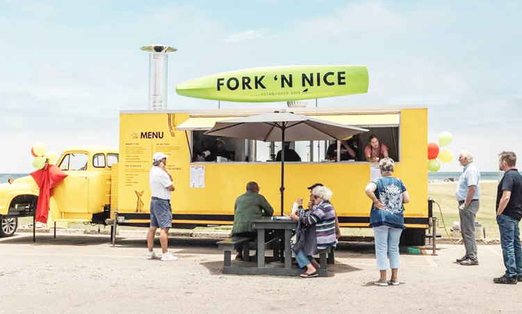 Free ice cream or coffee for trash at Swakop