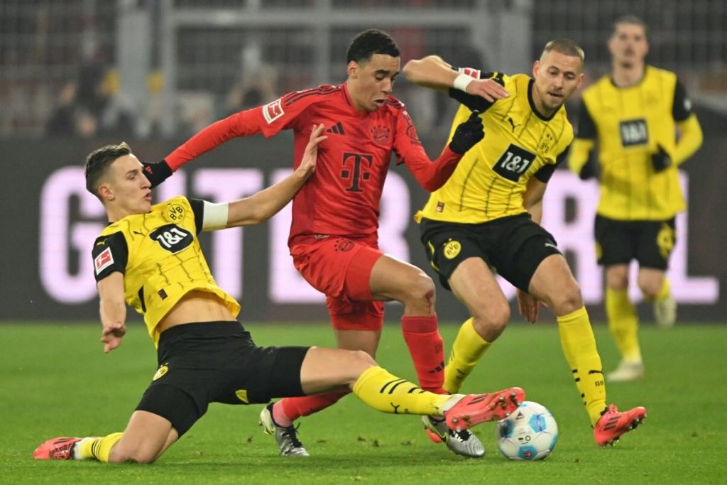 Dortmund’s Kovac eyes salvage job as top-four rivals Stuttgart visit