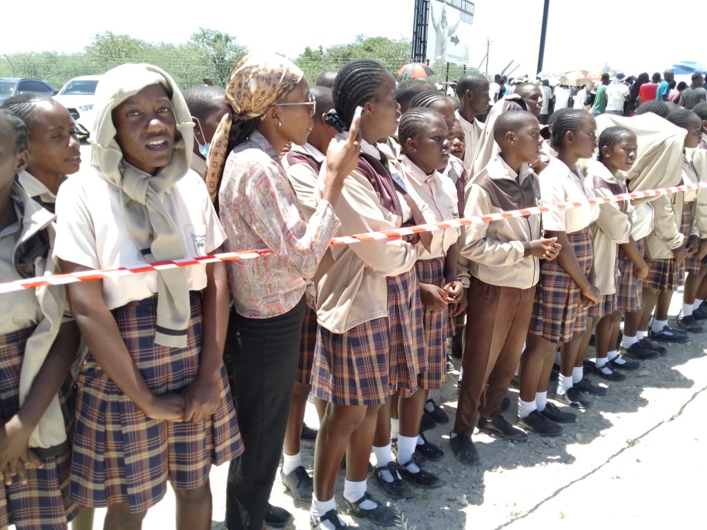 Thousands pay last respects to Nujoma as mourners flock to Etunda and Ondangwa