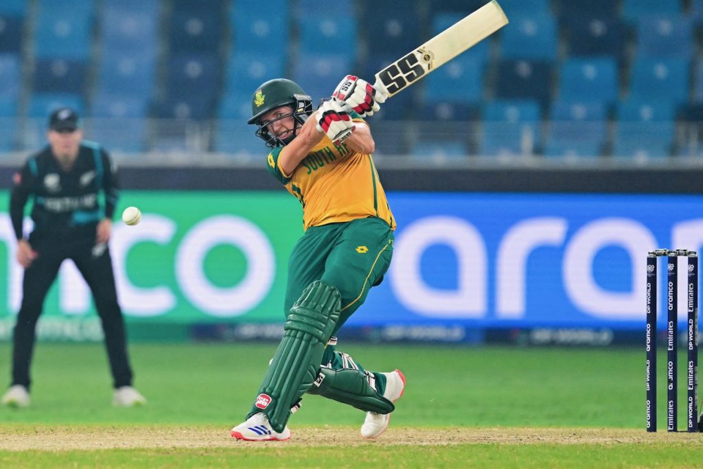 Namibia: Tazmin Brits hit hundred as South Africa spoil Bates’s party – Sport Namibia: Tazmin Brits hit hundred as South Africa spoil Bates’s party – Sport