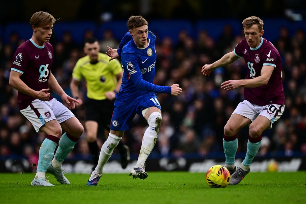 Chelsea, Aston Villa held in blow to Champions League hopes