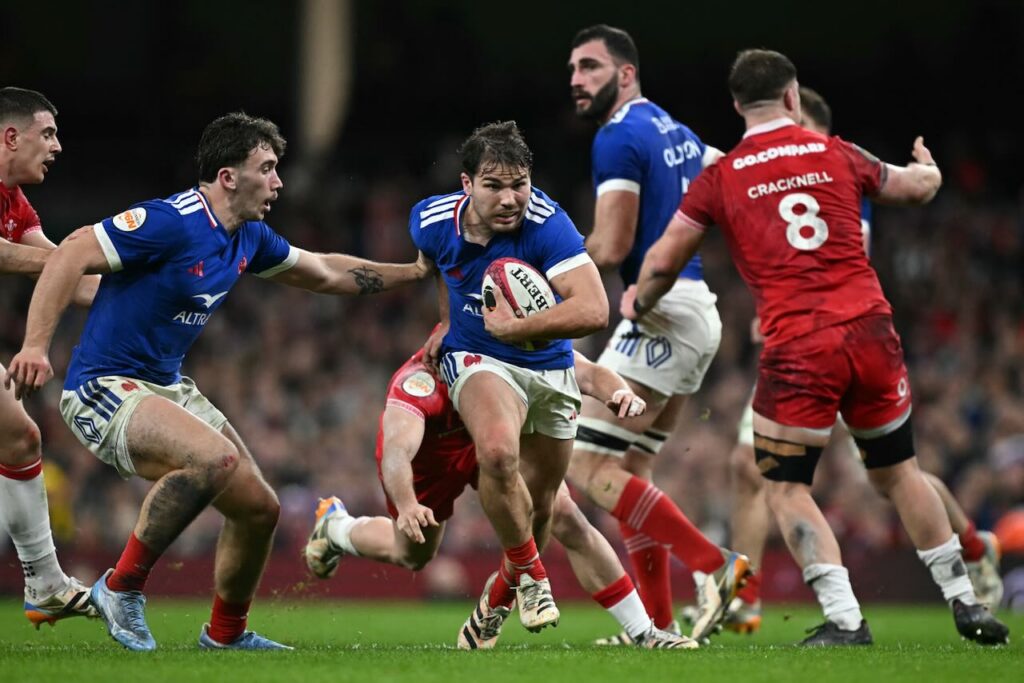 France run rampant to thrash sorry Wales 54-12 in Six Nations