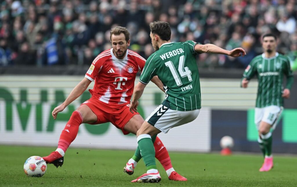 Kane brace helps Bayern widen gap atop Bundesliga