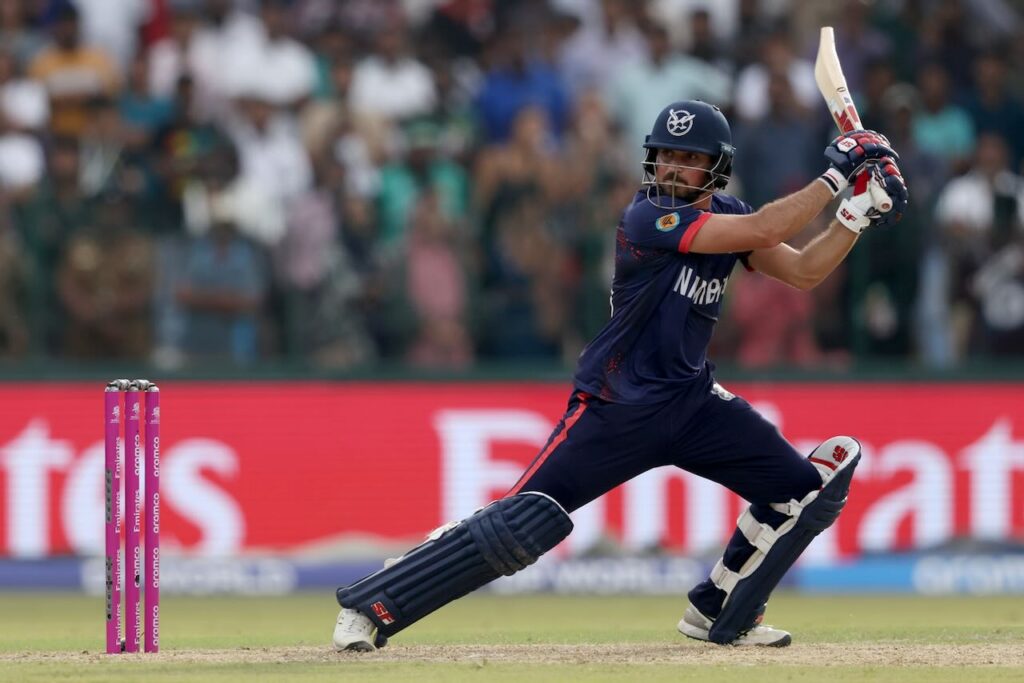 Caught in a spinning web 