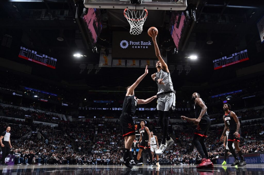 Wemby shines as Spurs thrash Rockets, Lakers down Knicks