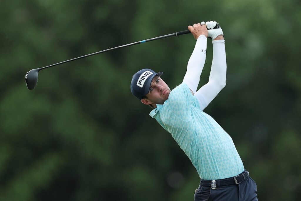 Smalley grabs PGA lead as wild final day showdown looms