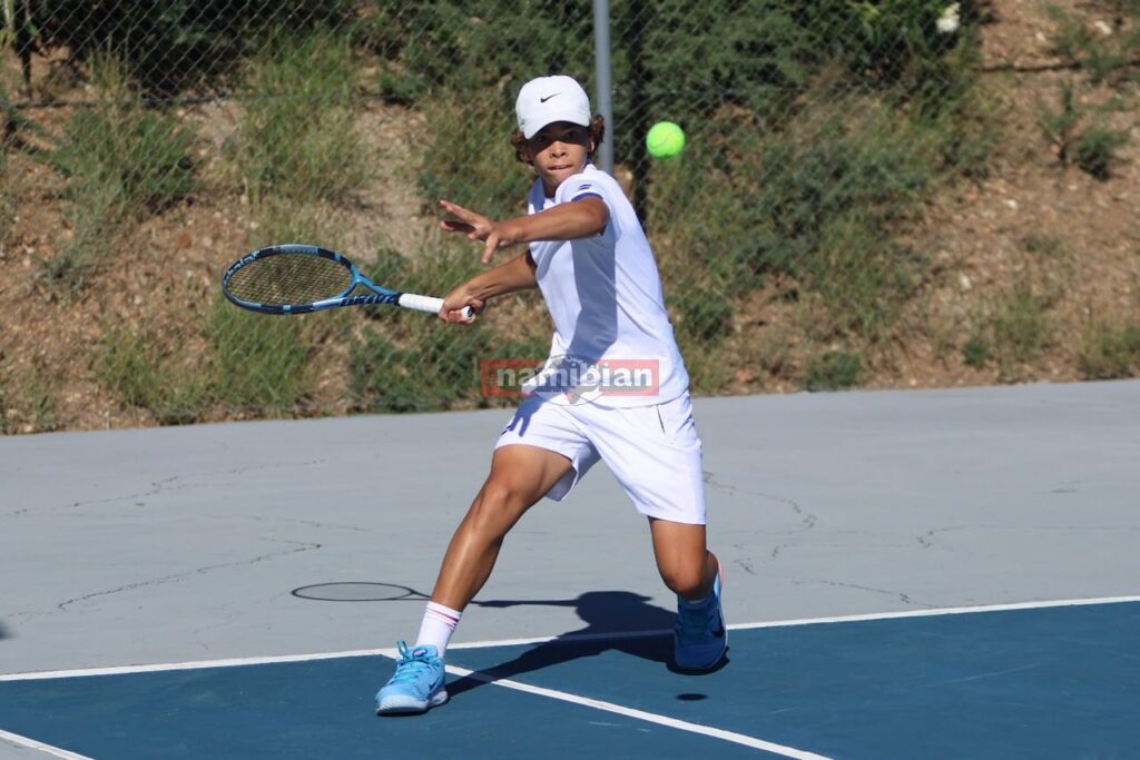 Dowie breaks the ice with first singles title