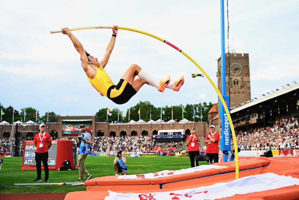 Duplantis kicks off Diamond League season in China