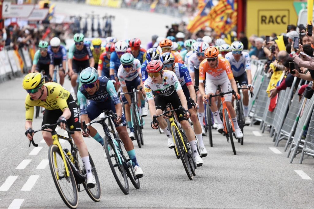 Vingegaard on verge of Giro glory after powering to penultimate stage