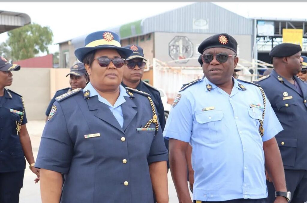 Police chief warns 1 380 new police graduates against abusing social media