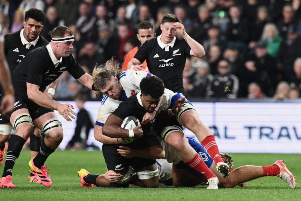New Zealand edge France 34-32 in thriller to open Nations Championship