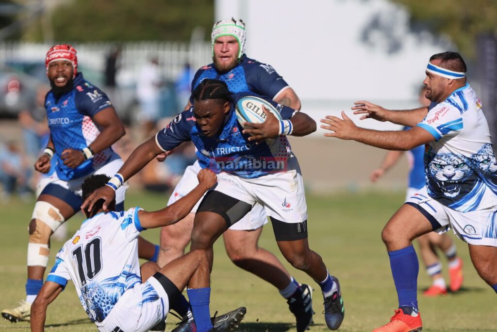 Three-horse race as second round begins 