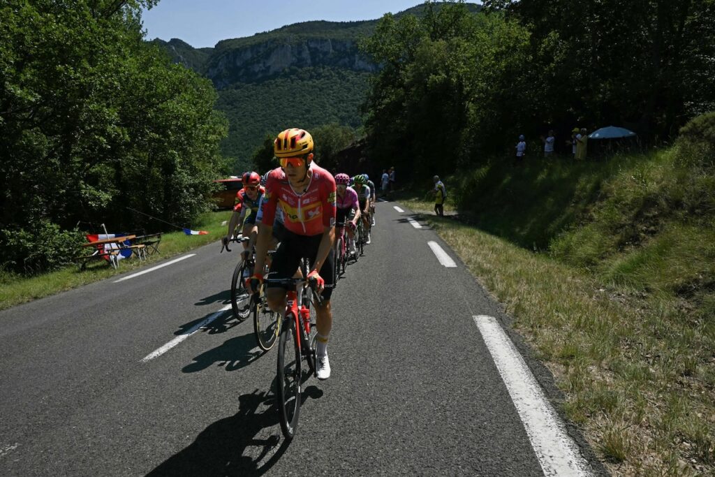 Nordic joy as Traeen takes yellow, Pedersen wins Tour de France 4th stage