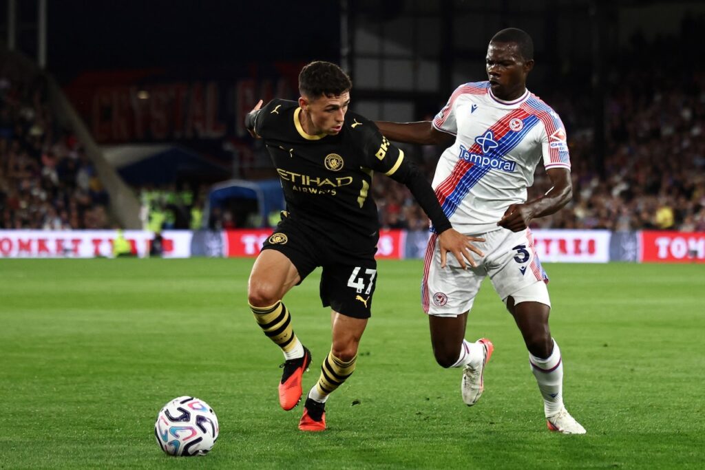 Man City sparkle in Palace rout